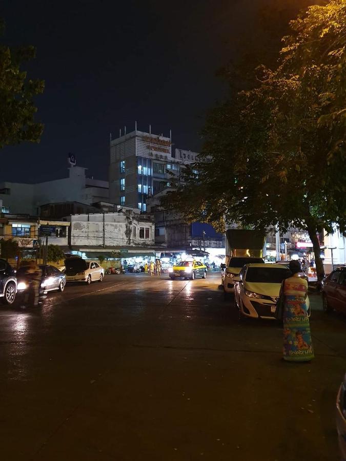 Baan Wualamphong บ้านวัวลำพอง Бангкок Экстерьер фото